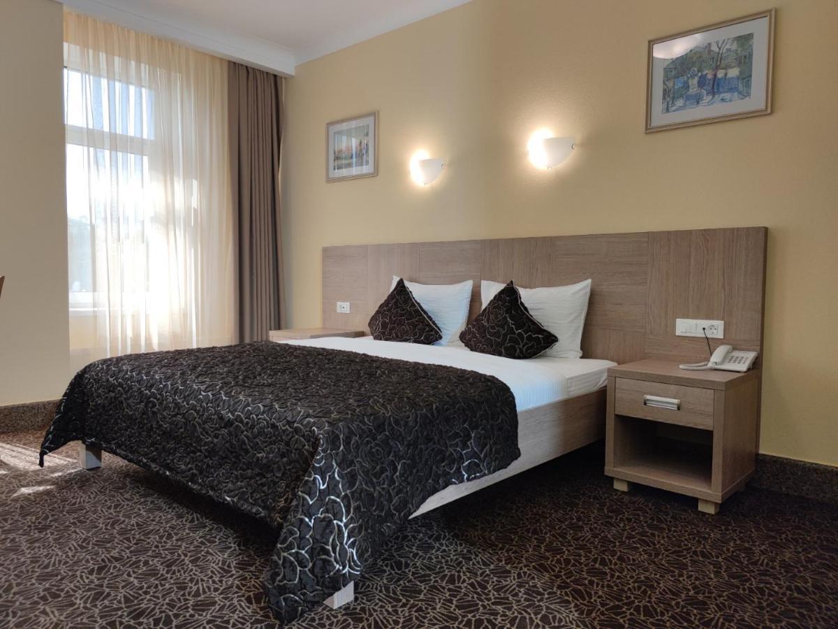 Grand Otrada Hotel Resort & Spa Odessa Dış mekan fotoğraf