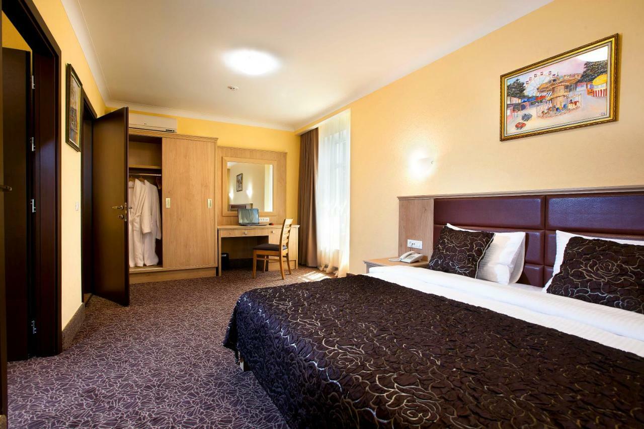 Grand Otrada Hotel Resort & Spa Odessa Dış mekan fotoğraf
